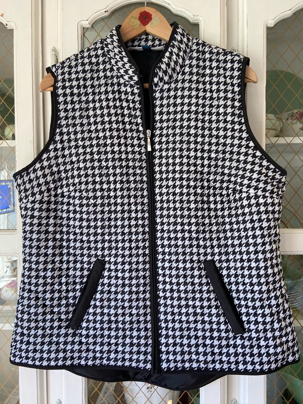 GUC Houndstooth Quilted Puffer Vest Karen Scott Sport Layering Cozy Winter Autum
